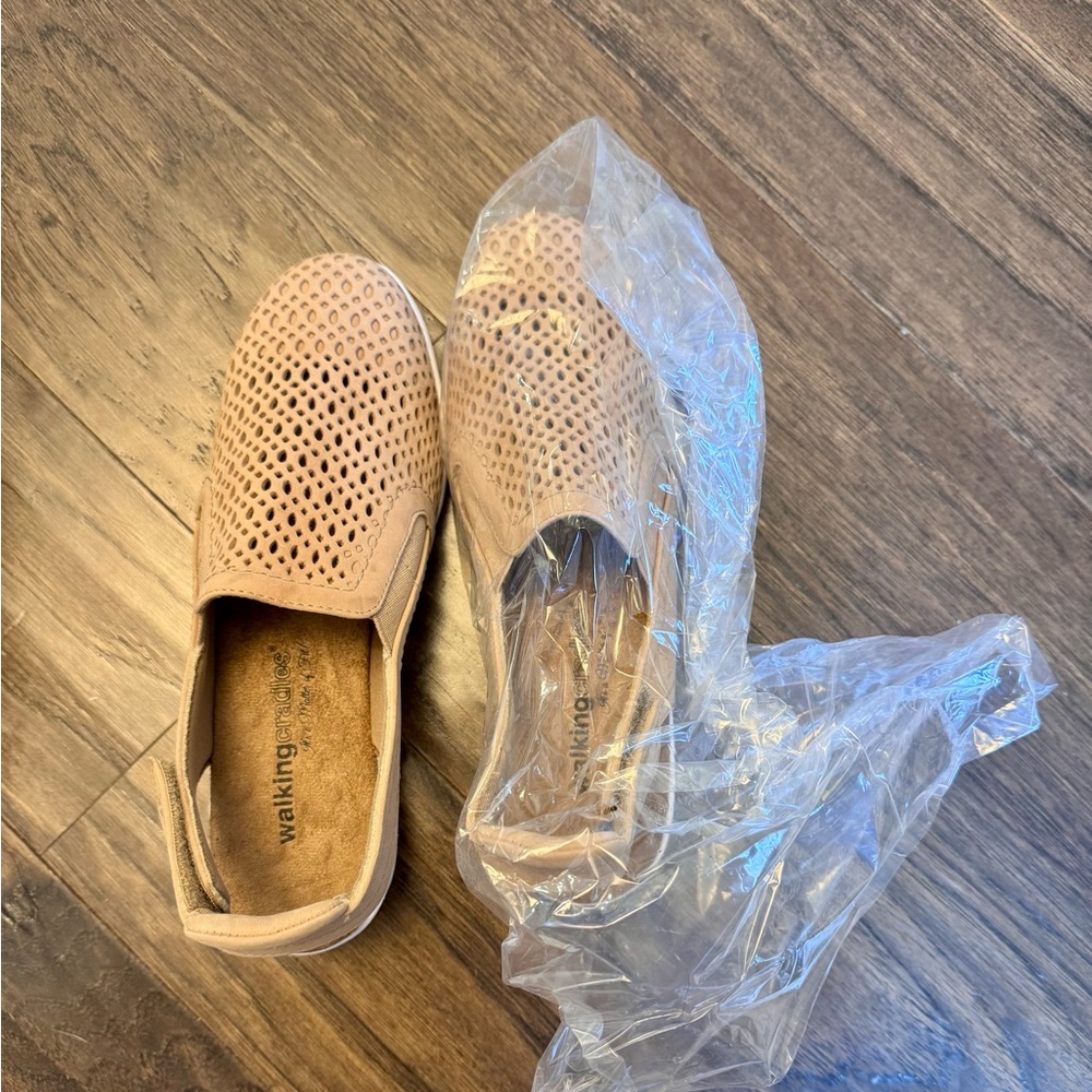 Walking Cradles Women's Beige Perforated Loafers